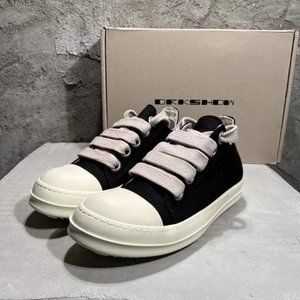 Rick Owens Low Top Sneaker